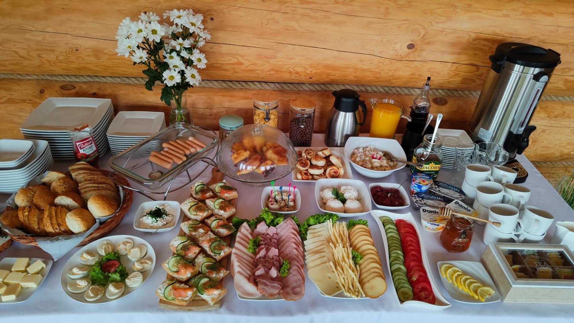 Willa Adamowka Skrzypne Buitenkant foto